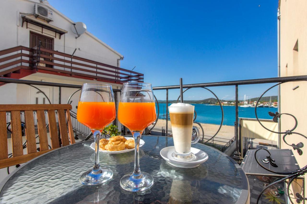 Apartmani Nikolina Seaview Šibenik Exterior foto