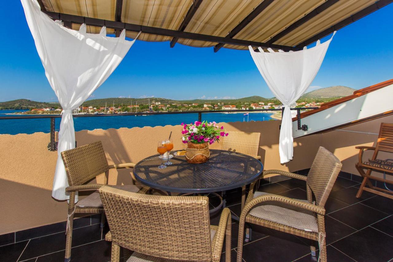 Apartmani Nikolina Seaview Šibenik Exterior foto