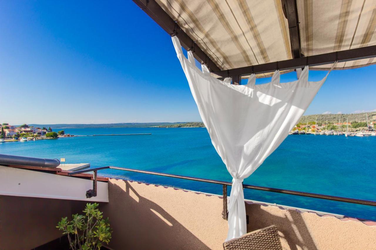 Apartmani Nikolina Seaview Šibenik Exterior foto