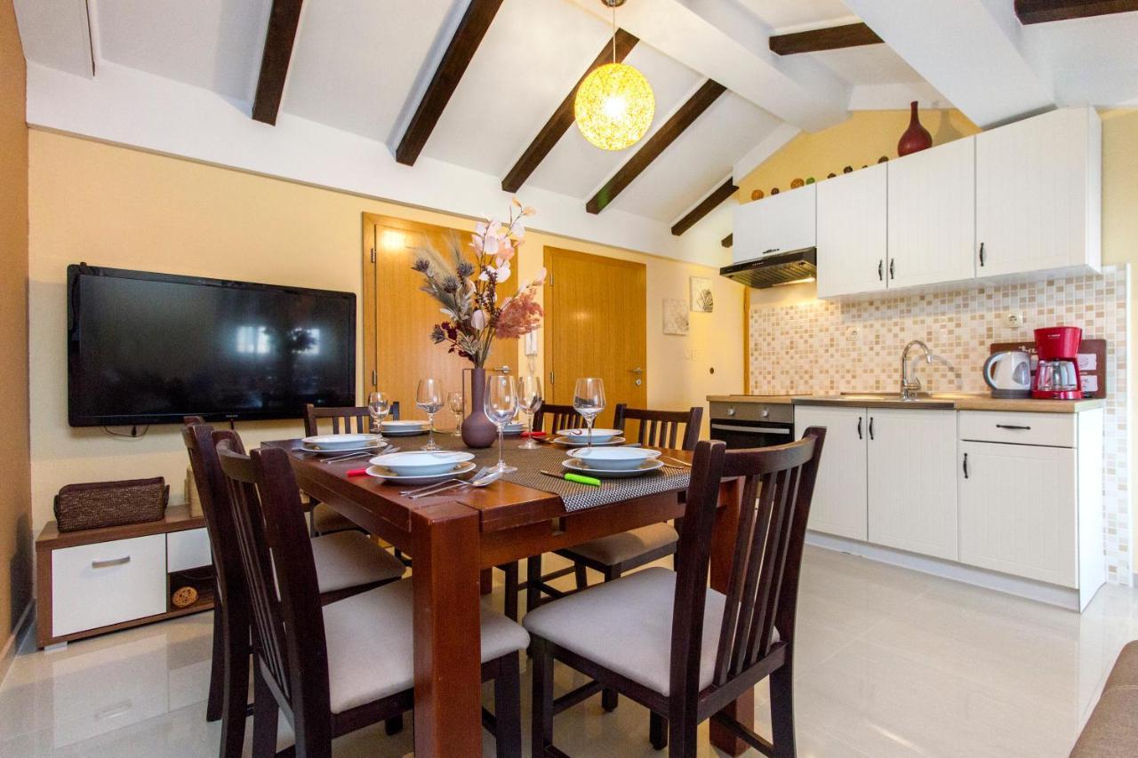 Apartmani Nikolina Seaview Šibenik Exterior foto