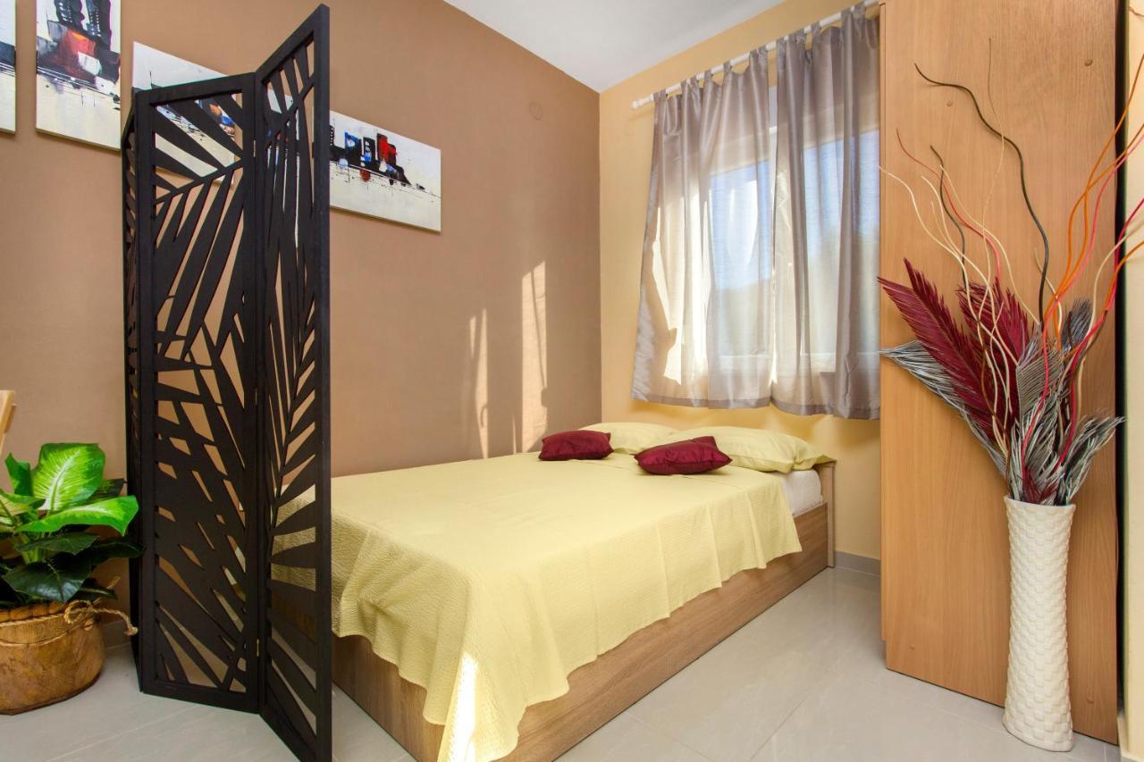 Apartmani Nikolina Seaview Šibenik Exterior foto