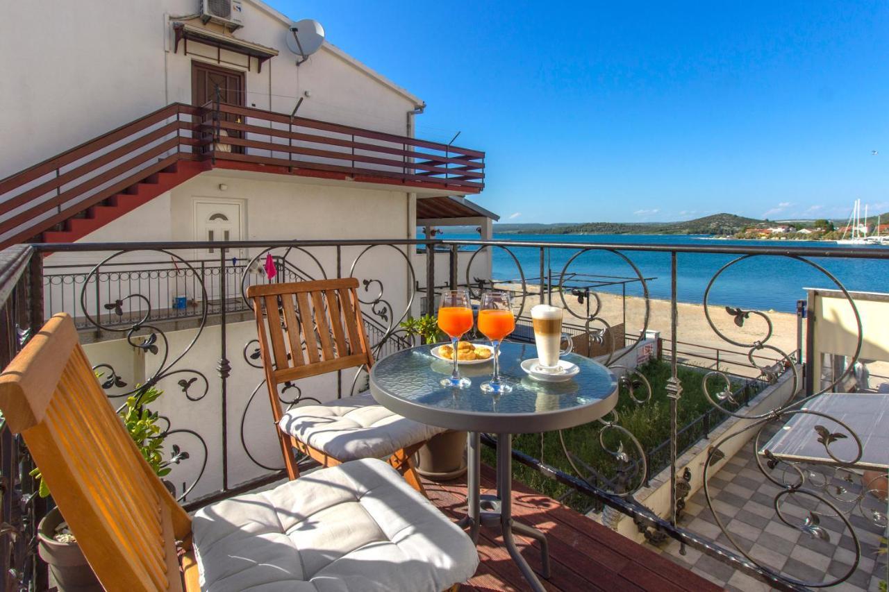 Apartmani Nikolina Seaview Šibenik Exterior foto