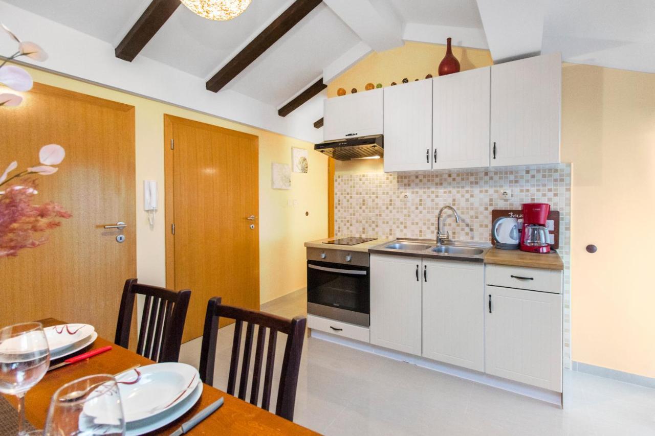 Apartmani Nikolina Seaview Šibenik Exterior foto