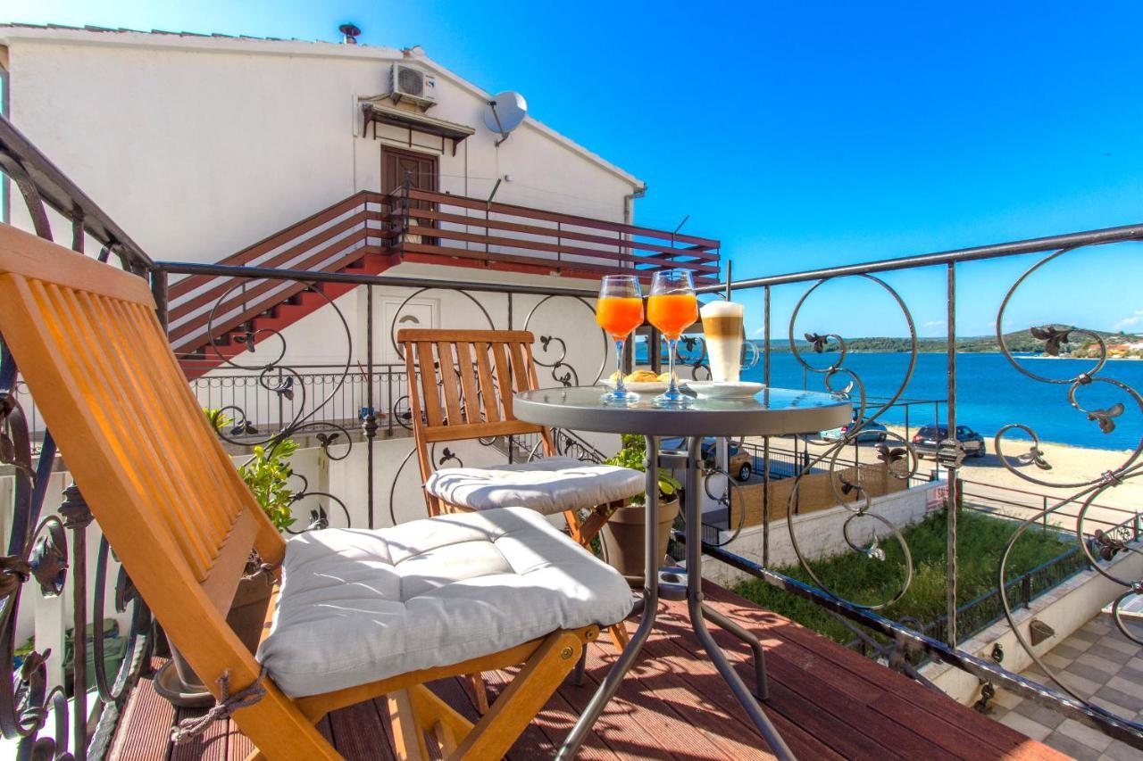 Apartmani Nikolina Seaview Šibenik Exterior foto