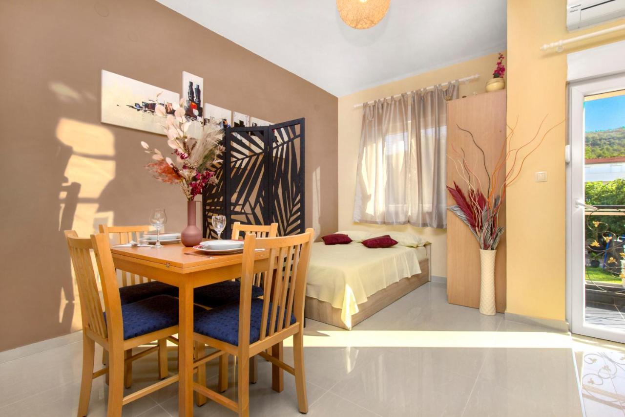 Apartmani Nikolina Seaview Šibenik Exterior foto